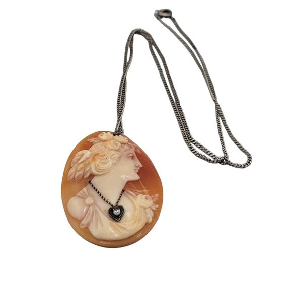 Stunning White Sapphire Cameo Pendant Necklace on Sterling Chain (A2657) - Picture 1 of 5